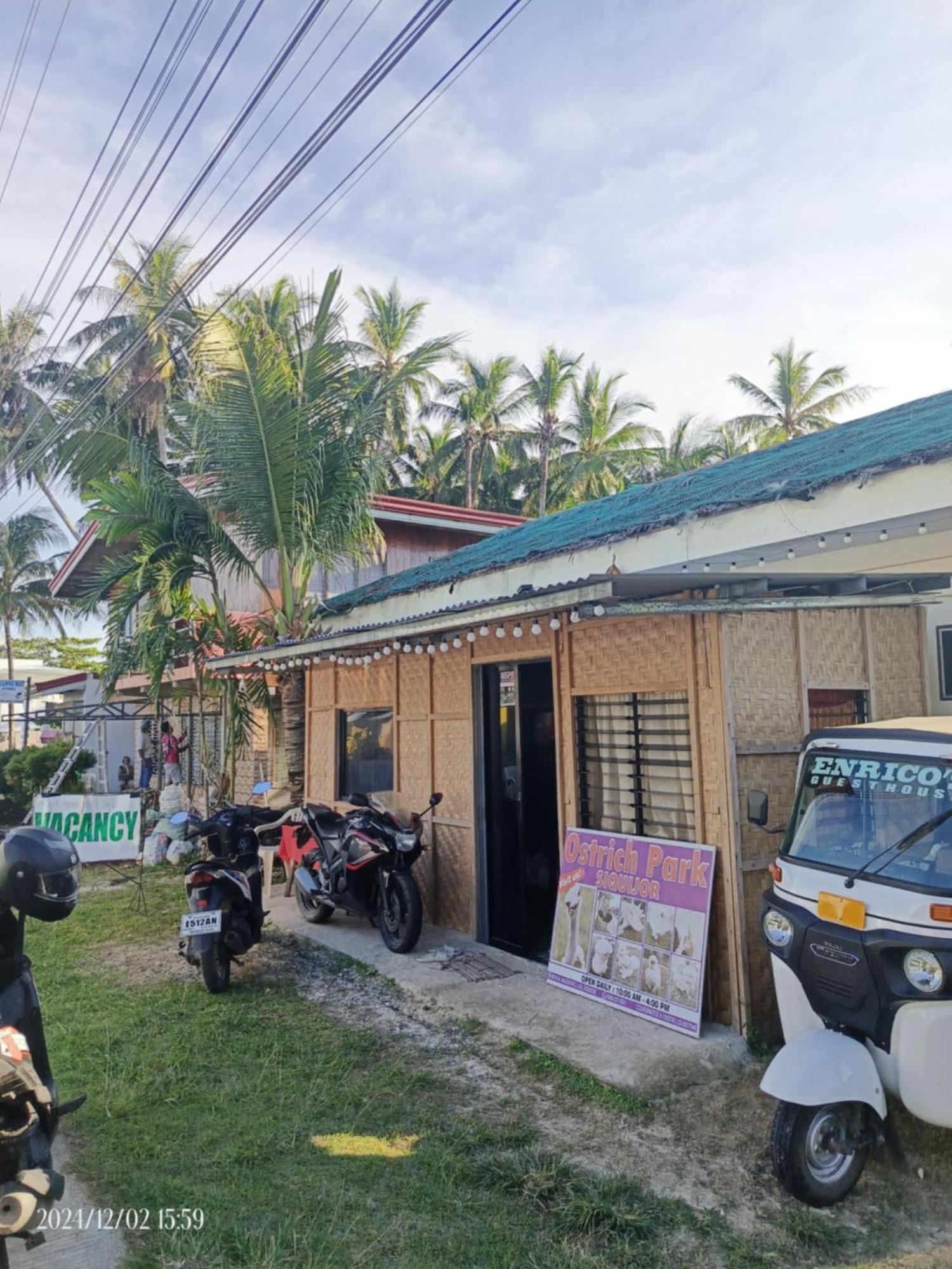 Enrico'S Guesthouse Siquijor Eksteriør bilde